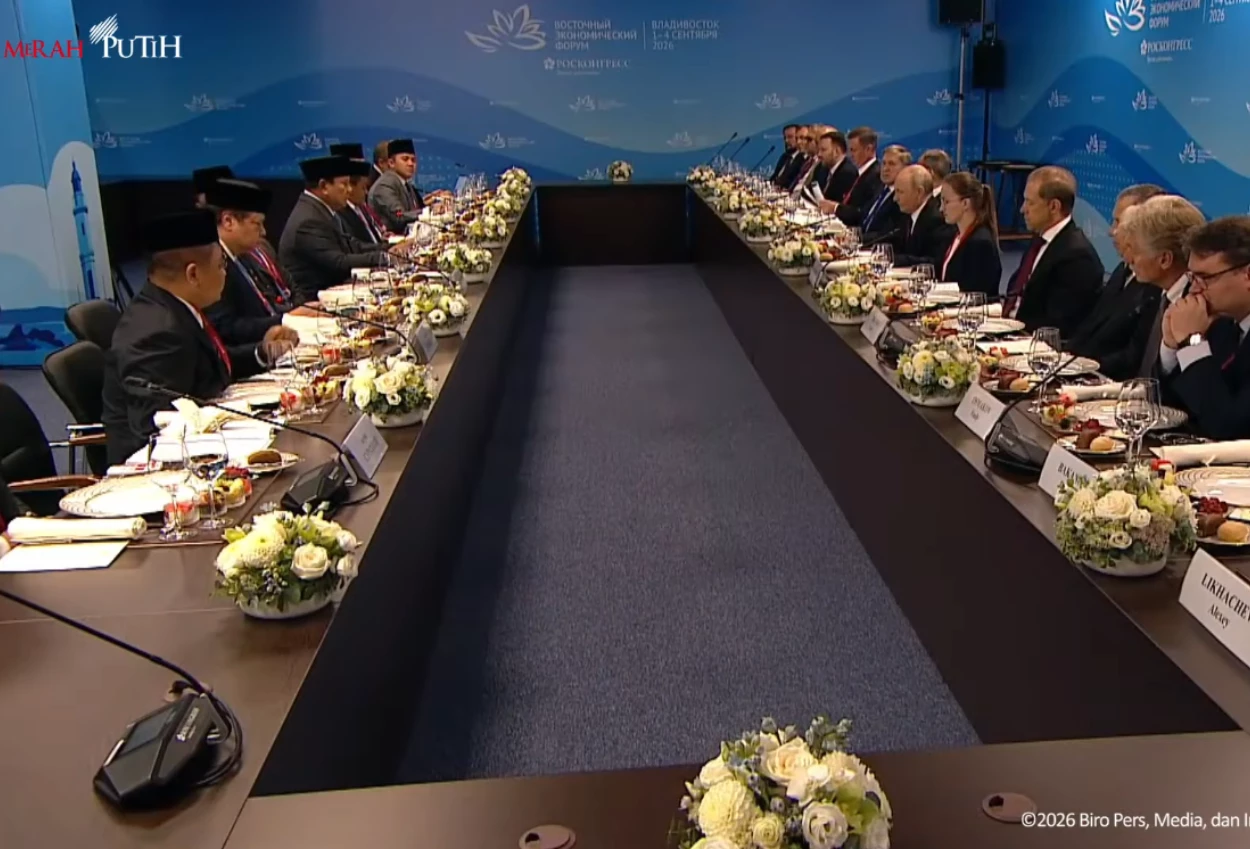 Momen Prabowo Hadiri Jamuan Makan Siang bersama Putin jelang EEF ke