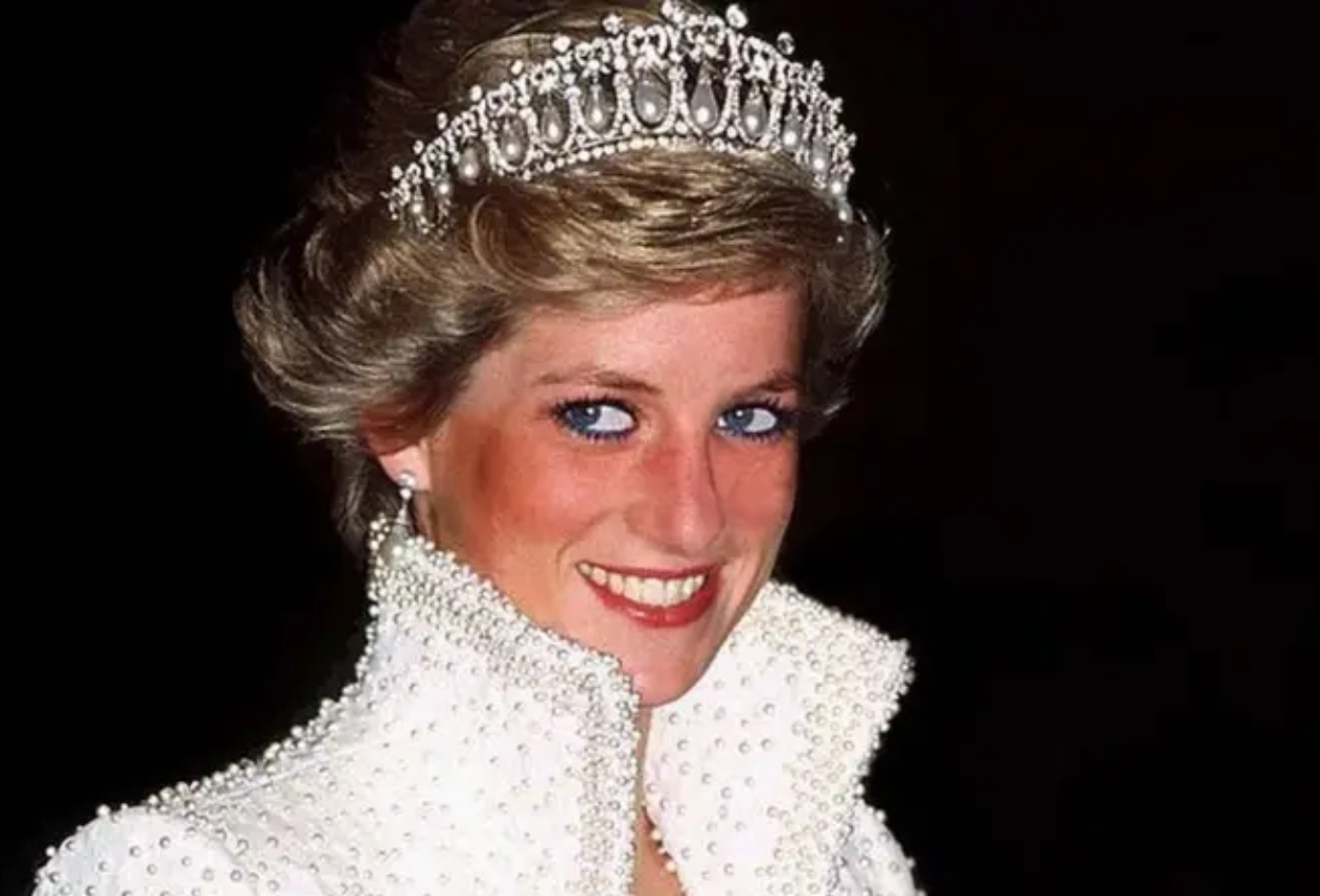 Pangeran Harry Peringati Wafatnya Putri Diana ke 30 Tahun