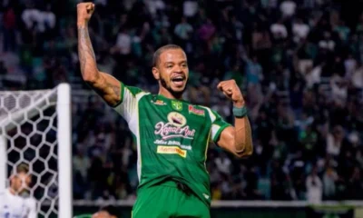 Persebaya vs PSIM 1 0 Gol Alex Martins jadi Penentu Kemenangan Bajul Ijo
