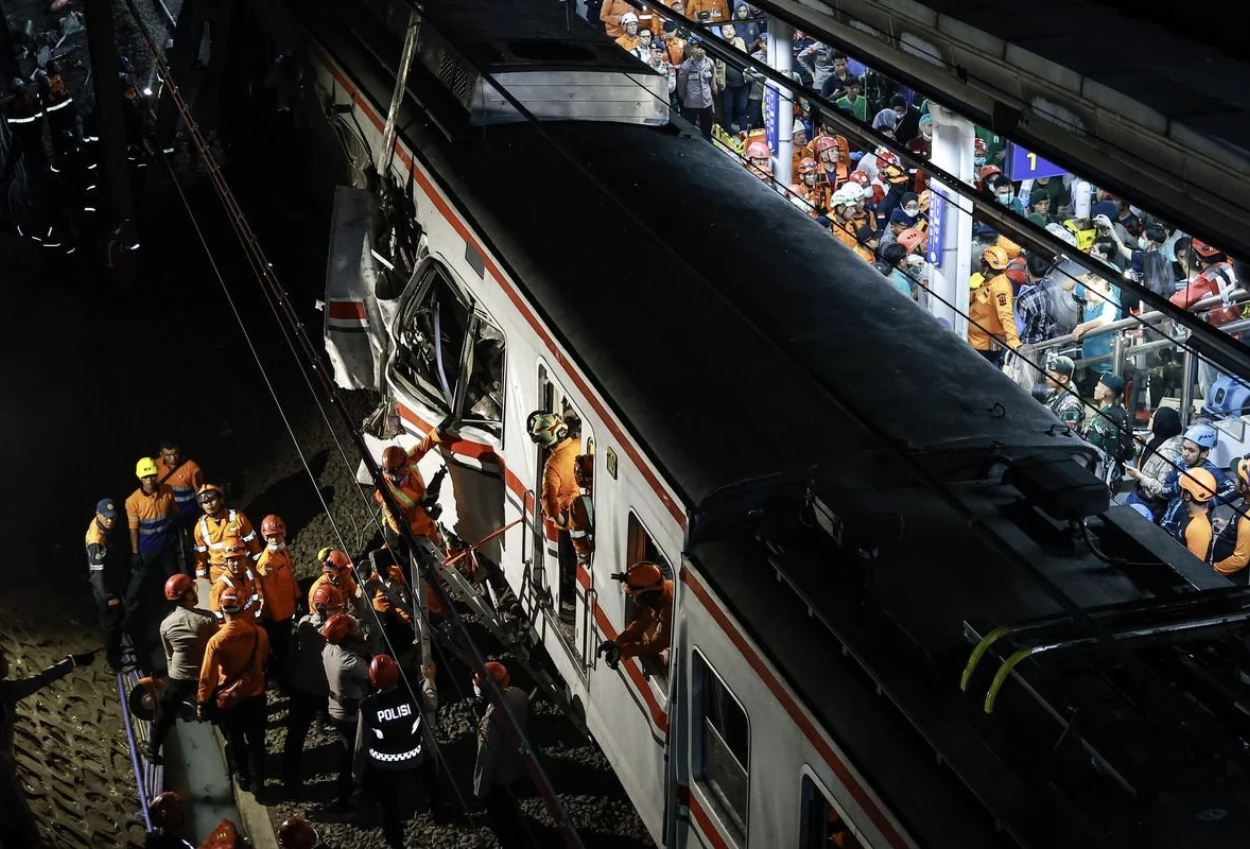Polisi Tetapkan Masinis KA Bromo Anggrek jadi Tersangka Tabrakan Kereta di Stasiun Bekasi Timur