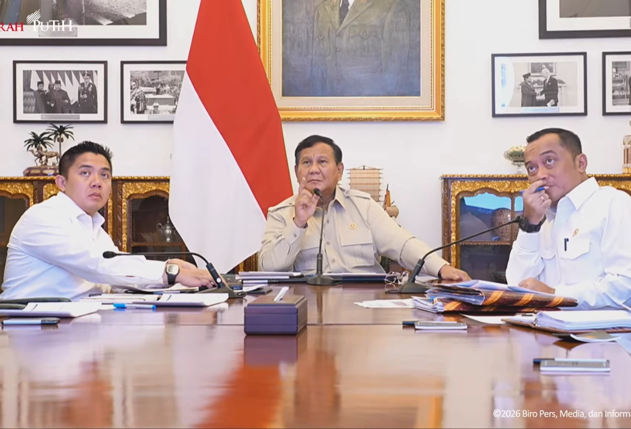 Prabowo Minta Kapolri Serahkan Data Korporasi yang Terlibat Karhutla Cabut Izinnya