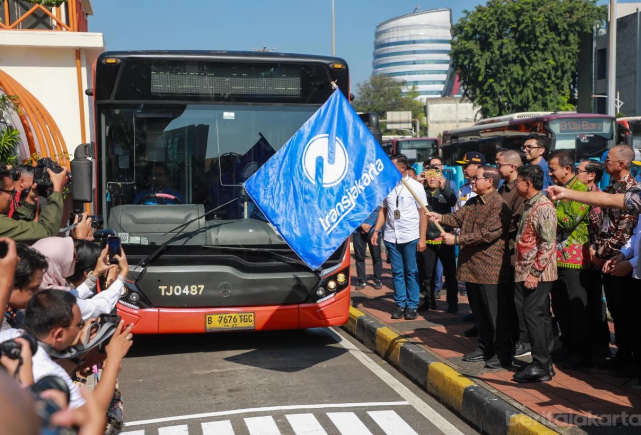 Tarif Rp15 Ribu Rute TransBandara Blok M—Bandara Soekarno-Hatta Mulai Berlaku Hari Ini
