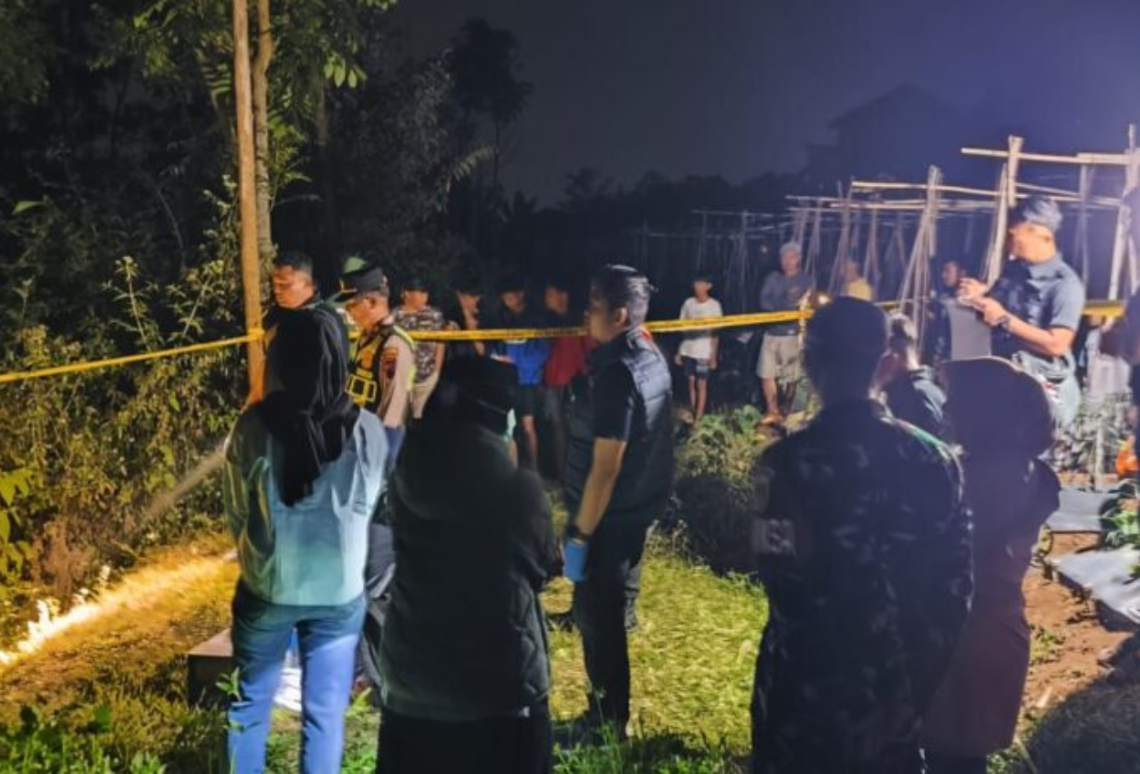 Viral! Sejoli ABG Ditangkap usai Kubur Bayi di Kebun Warga Bandungan Semarang
