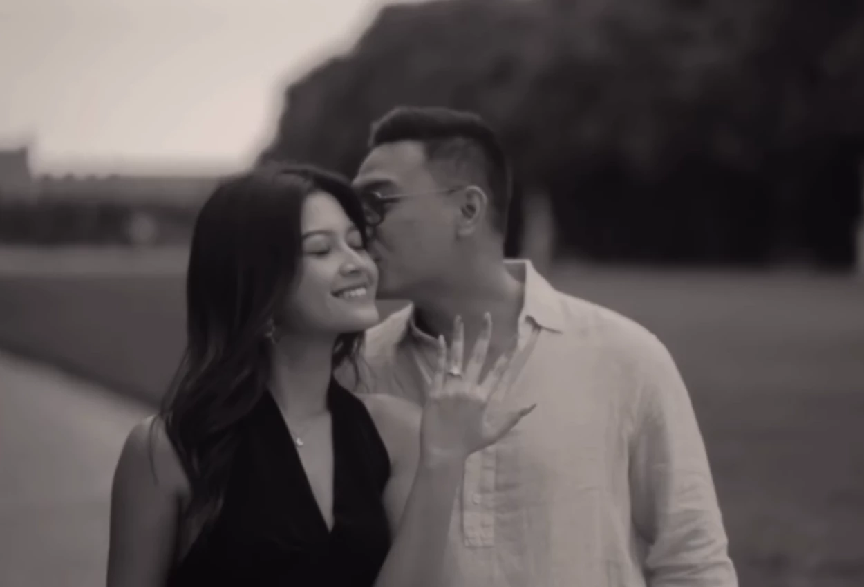 Yoriko Angeline Dilamar Kekasih di Prancis