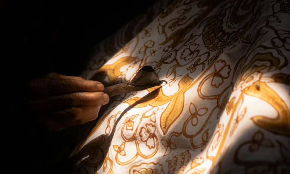 70 Ucapan Selamat Hari Batik Nasional Bahasa Inggris, Cocok Buat Medsos
