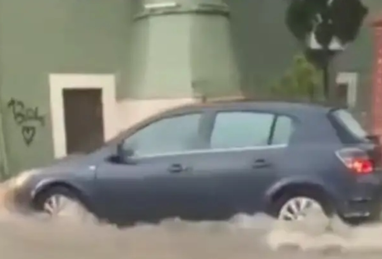 Banjir Rendam Sejumlah Wilayah Istanbul, Tiga Orang Tewas