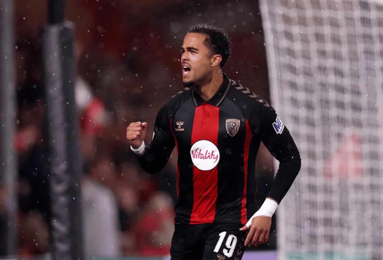 Bournemouth vs Milan 3 0 Anak Patrick Kluivert Cetak Gol
