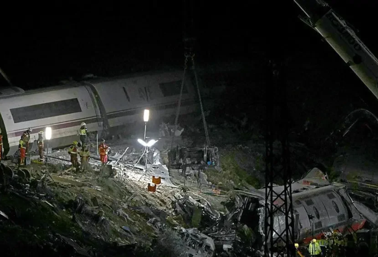 Dua Kereta Cepat di Spanyol Tabrakan, 68 Orang Tewas