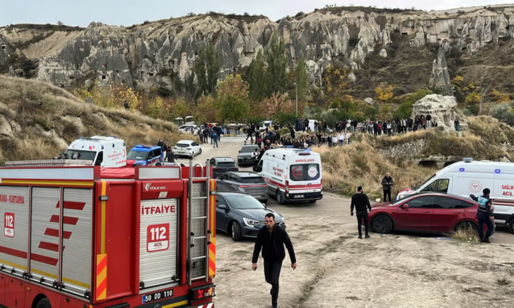 Hujan Lebat Diduga Picu Longsor Cerobong Peri di Cappadocia, Turki, 3 Orang Tewas
