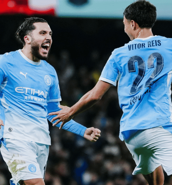 Man City vs Brighton 2 2 (4 3) The Citizens Amankan Tiket Perempat Final