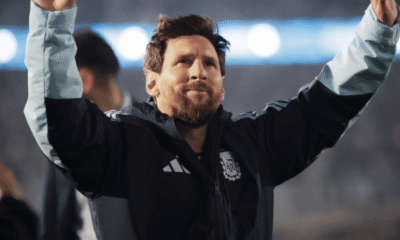 Messi Tak Mampu Menahan Air Mata saat Laga Perpisahan dengan Argentina