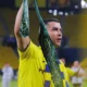 Momen Ronaldo Kibarkan Syal Arab Saudi saat Al Nassr Menang