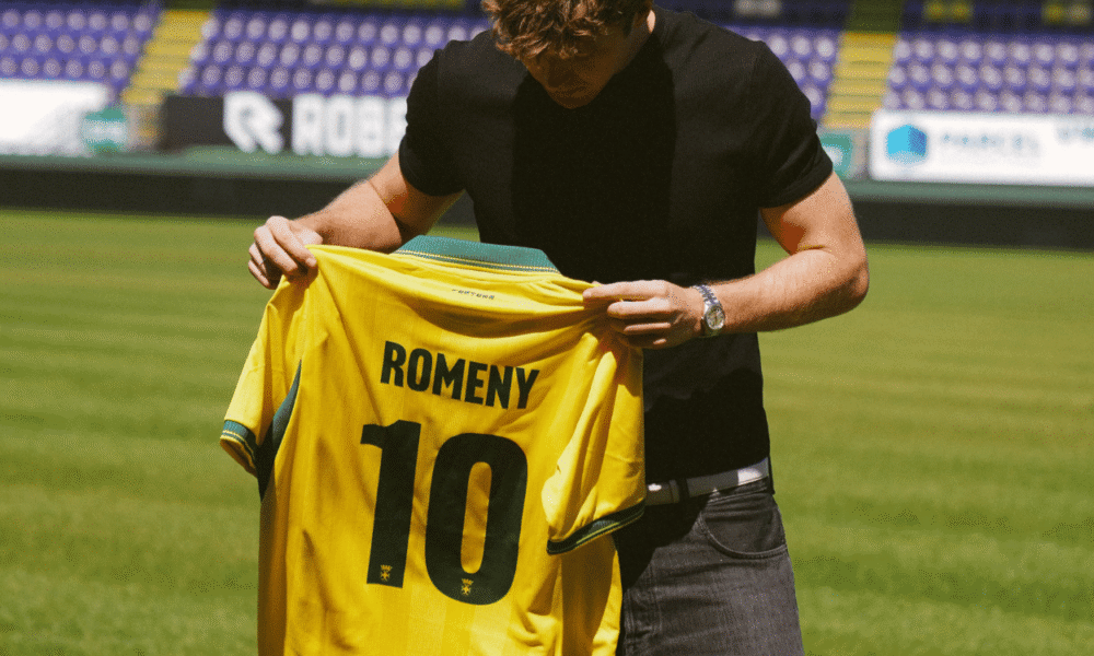Ole Romeny Main di Klub Mana Sekarang