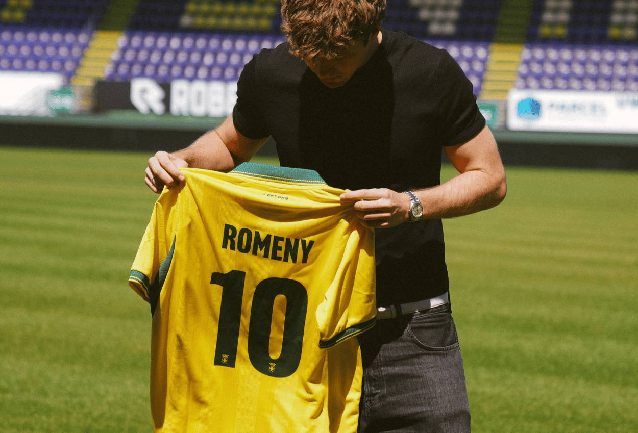 Ole Romeny Main di Klub Mana Sekarang