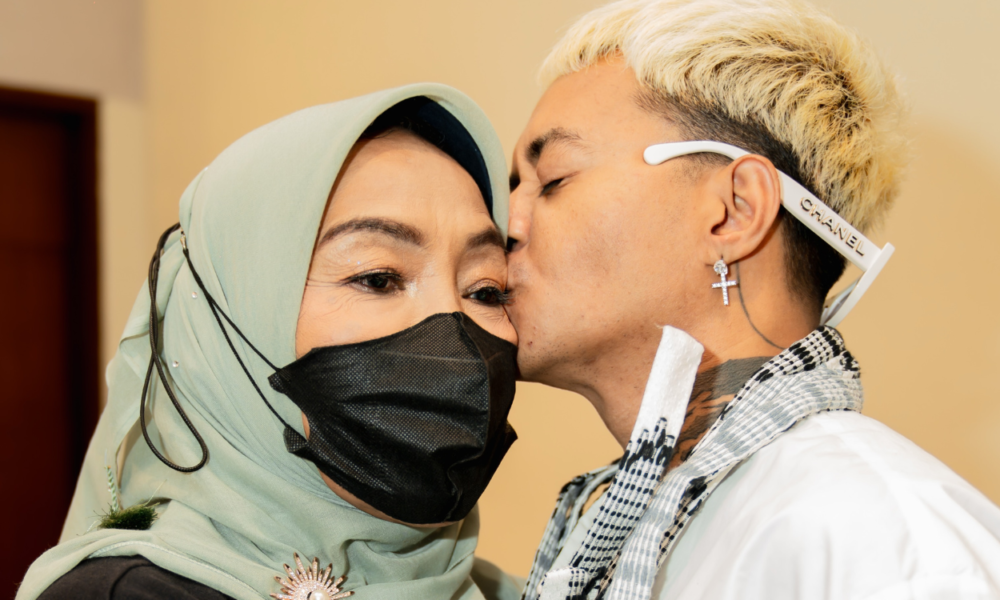 Ulang Tahun Hari Ini, Reza Arap Ingin Kado Kesembuhan dari Sang Ibu Aku Tidak Ingin Kehilangan Wanita yang Kucintai Lagi